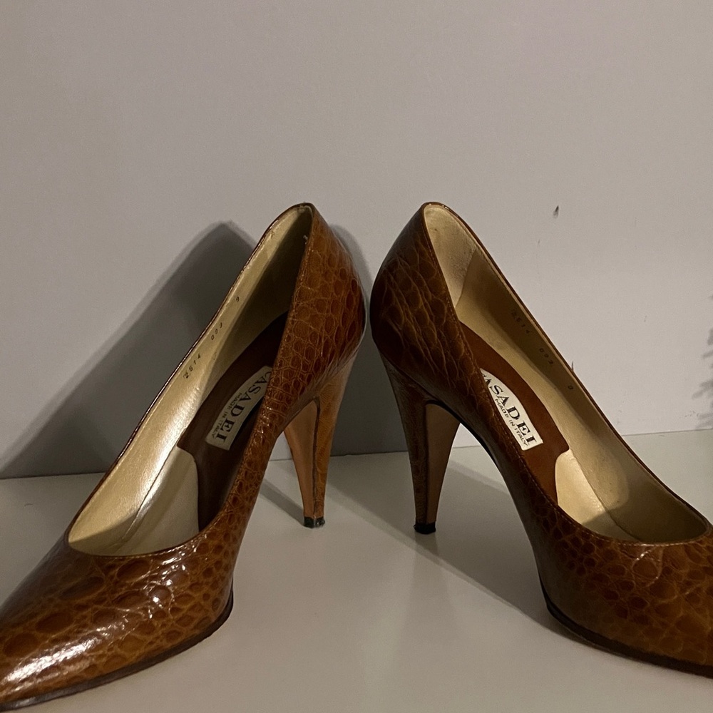 Casadei Textured Tan Heels Made in Italy - Picture 7 of 11